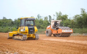 Hưng Yên: Hối hả nhịp máy trên công trường tuyến đường di sản dọc sông Hồng