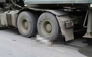 Bản tin TNGT 10/2: Xe đầu kéo va chạm xe máy, một người tử vong ở Lào Cai