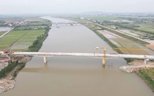 Cận cảnh cầu Cẩm Lý sắp hoàn thành, giúp tách đường bộ với đường sắt tại Bắc Ninh