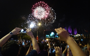 Video: Mãn nhãn màn pháo hoa chào mừng năm mới 2019 tại TP.HCM