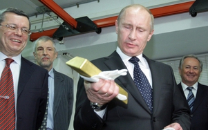 Lý do Nga mạnh tay gom vàng từ các nước?