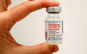 Tiêm muộn vaccine Moderna có làm giảm hiệu quả bảo vệ?