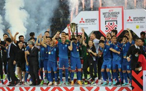 Nữ trưởng đoàn Thái Lan chơi trội sau chức vô địch AFF Cup 2022