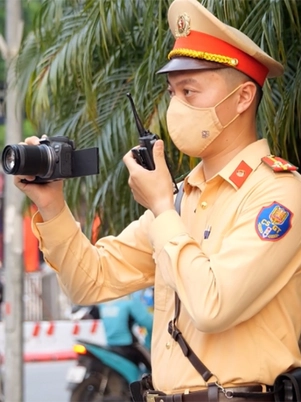 Toàn cảnh giao thông 24/5: Hà Nội tăng cường xử phạt vi phạm giao thông qua camera