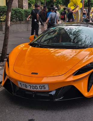 Cận cảnh siêu xe hàng hiếm McLaren Artura Spider tại Việt Nam