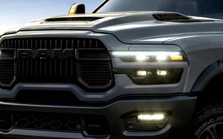 Ram 2500 ra mắt gói độ nhân dịp "trăng máu"