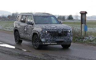 Các đại lý Mitsubishi được xem trước Pajero mới