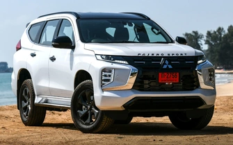 Mitsubishi Pajero Sport giảm giá gần 300 triệu để xả hàng tồn