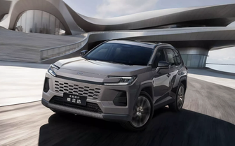 Toyota RAV4 cho thị trường Trung Quốc có màn hình lớn hơn