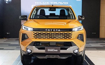 Toyota Hilux mới sẽ ra mắt Việt Nam đầu năm 2026
