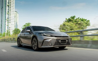 Toyota Camry vô đối trong phân khúc sedan hạng D