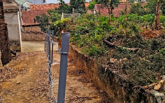 Dở khóc dở cười vì “đất mình, ngõ người”