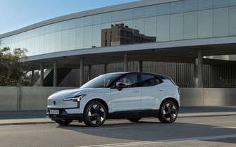 Giá xe Volvo tăng mạnh do thuế, người mua lãnh đủ