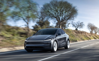 Tesla sắp ra mắt dịch vụ taxi tự lái tại Mỹ