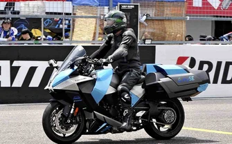Kawasaki từ bỏ xe điện để theo đuổi năng lượng hydro
