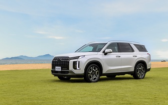 Khách mua Hyundai Santa Fe và Palisade được tặng phí trước bạ