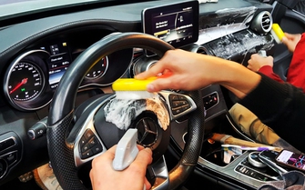 Dọn sạch nội thất xe vẫn có mùi hôi, vì sao?