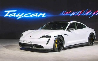 Triệu hồi Porsche Taycan tại Việt Nam do lỗi có thể gây cháy xe