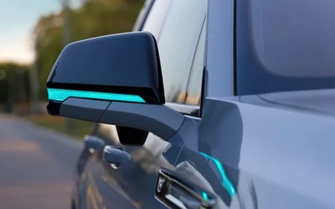 Đề xuất đèn báo nhận biết xe đang tự lái