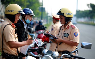 Những lỗi giao thông dễ mắc khi về quê ăn Tết