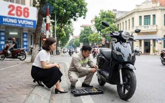 Làn sóng xe máy điện mở ra nhu cầu cứu hộ mới