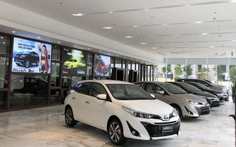 Giáp Tết, nhiều mẫu ô tô khan hàng