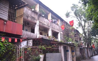 Hà Nội: Người dân nói gì về việc xây ba tòa chung cư 34 tầng trên nền khu tập thể cũ?