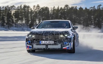 BMW iX3 mới sạc 10 phút đi thêm 370km