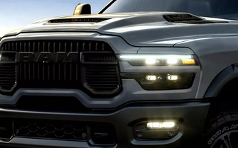 Ram 2500 ra mắt gói độ nhân dịp "trăng máu"