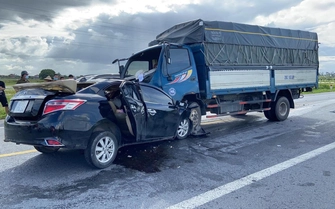 Mua bảo hiểm cho ô tô tải, cần lưu ý gì?