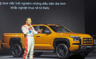 Nhiều hãng xe tặng nhiên liệu cho khách hàng