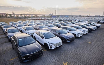 Xe Trung Quốc ồ ạt đổ bộ thị trường ô tô Việt