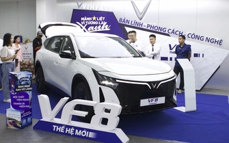 VinFast VF 8 thế hệ mới bắt đầu nhận đặt cọc