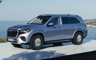 Mercedes-Maybach GLS 2027 có logo phát sáng