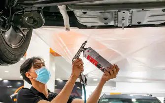 Phủ gầm ô tô sai kỹ thuật khiến xe nhanh xuống cấp