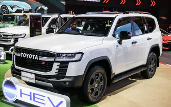 Toyota Land Cruiser hybrid 2026 ra mắt tại Đông Nam Á