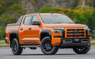 Mitsubishi Triton bất ngờ dẫn đầu doanh số phân khúc xe bán tải