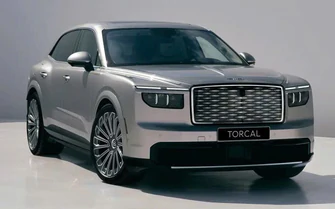 SUV điện đầu tiên của Bentley gắn 76 viên pha lê