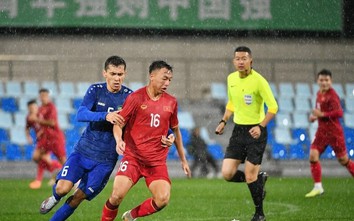 Đội tuyển Việt Nam thua dễ Uzbekistan
