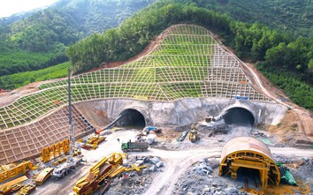 Thông hầm dài nhất tuyến cao tốc Diễn Châu - Bãi Vọt