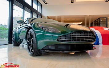 Cận cảnh chiếc Aston Martin DB11 độc nhất Việt Nam