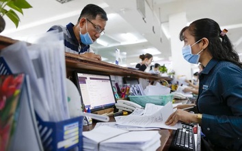 Vì sao 77 cán bộ, công chức ở Hà Nội nghỉ hưu trước tuổi?