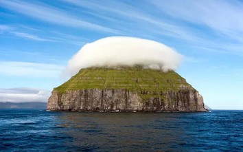 Điều kỳ bí ở hòn đảo “đội mây” nằm giữa Bắc Đại Tây Dương