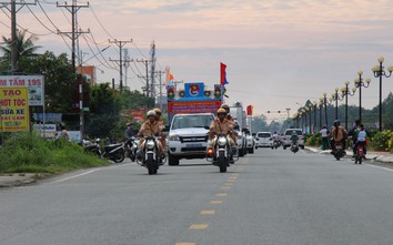 Hậu Giang mở ngày hội Thanh niên với văn hóa giao thông