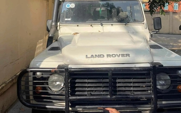 Xe Land Rover biển xanh cũ được đấu giá tới 3 tỷ đồng