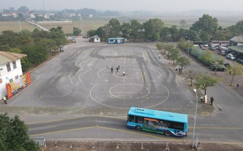 Hà Nội: Tài xế xe buýt tranh tài tại Hội thi lái xe giỏi, an toàn