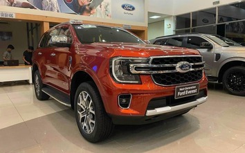 Giá xe Ford Everest mới nhất tháng 1/2024