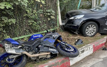 Va chạm trên đường gom đại lộ Thăng Long, cô gái lái mô tô phân khối lớn bị thương nặng 
