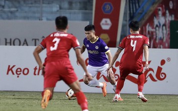 V-League: Hà Nội FC bị đội cuối bảng "cưa" điểm, CAHN thua sốc Khánh Hòa