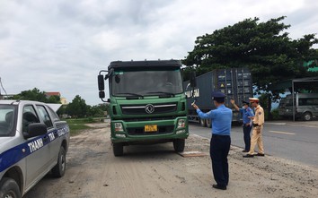 Thái Bình tước hơn 150 bằng lái, phù hiệu ô tô khách, container vi phạm